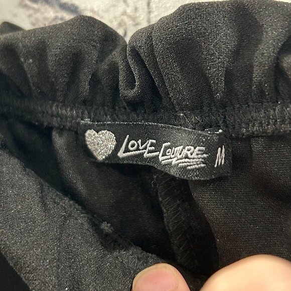 5 for $10 Ladies Love Couture shorts Size M - Picture 3 of 3